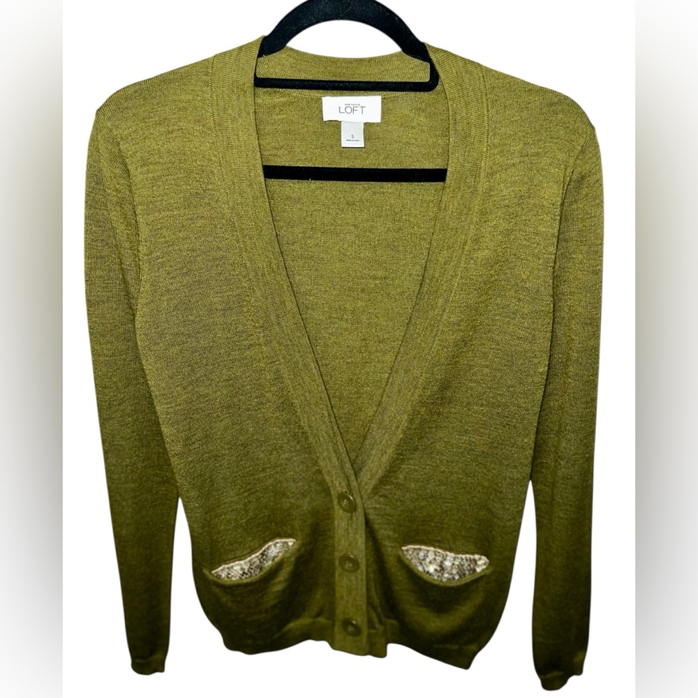 Ann Taylor LOFT V-Neck Cardigan Sweater Sequins Wool Button Lime Green Sz Sm - Picture 1 of 7